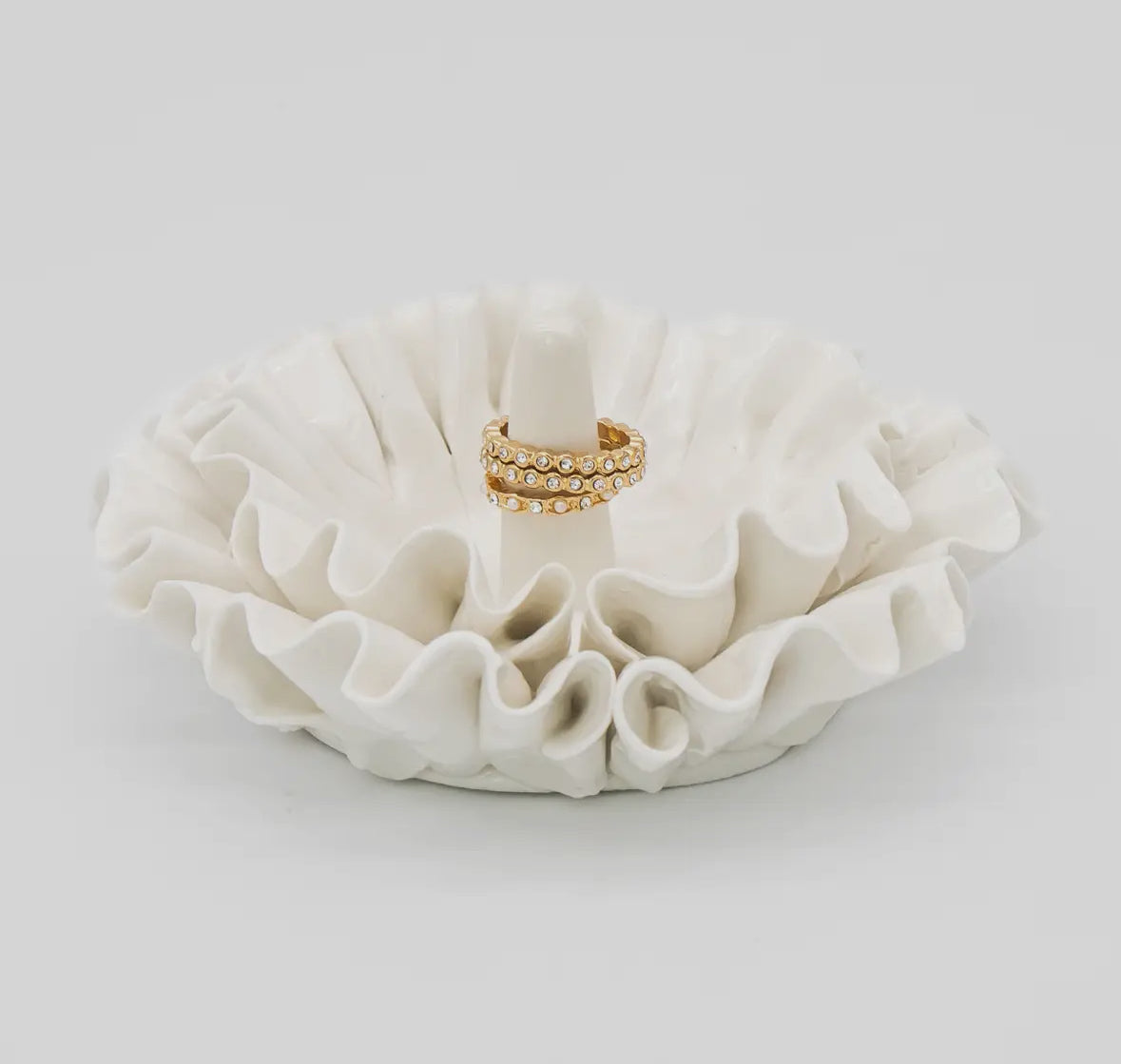 White Frill Ring Holder