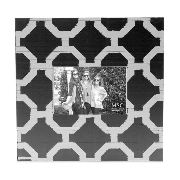 11x11" Trellis Wooden Picture Frame (black/white)