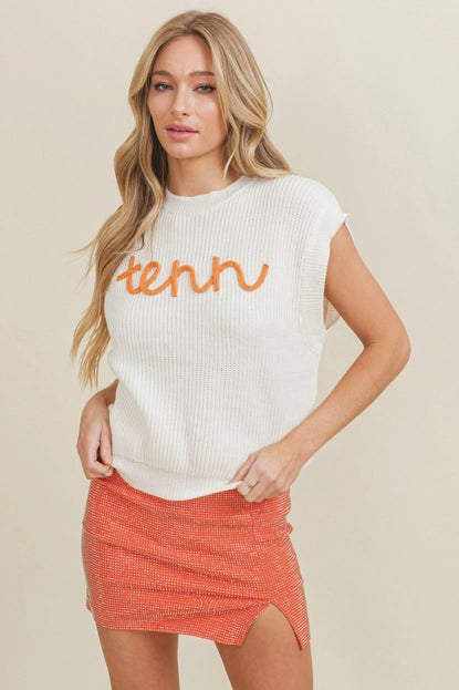 Embroidered Sleeveless Sweater Top - Tenn